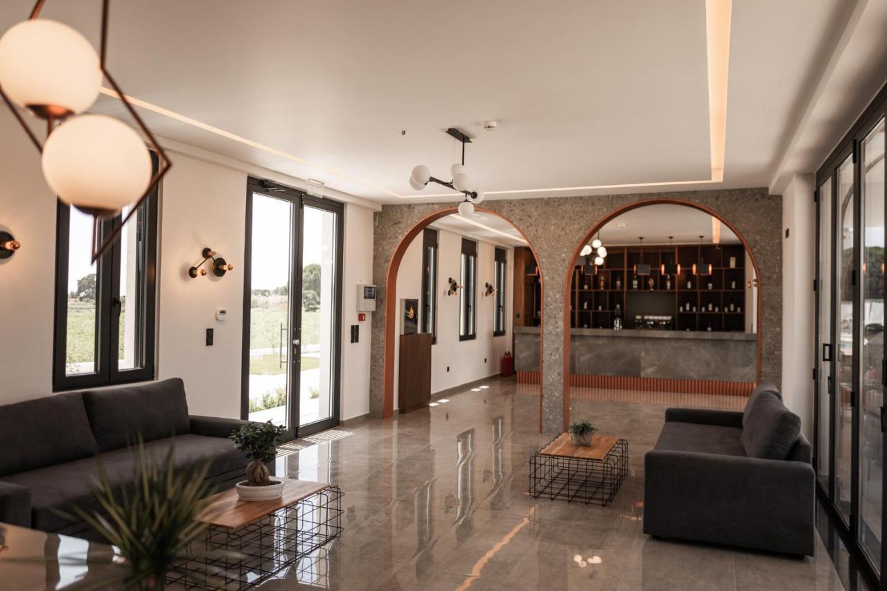 Salt Boutique Hotel Palouki Bagian luar foto