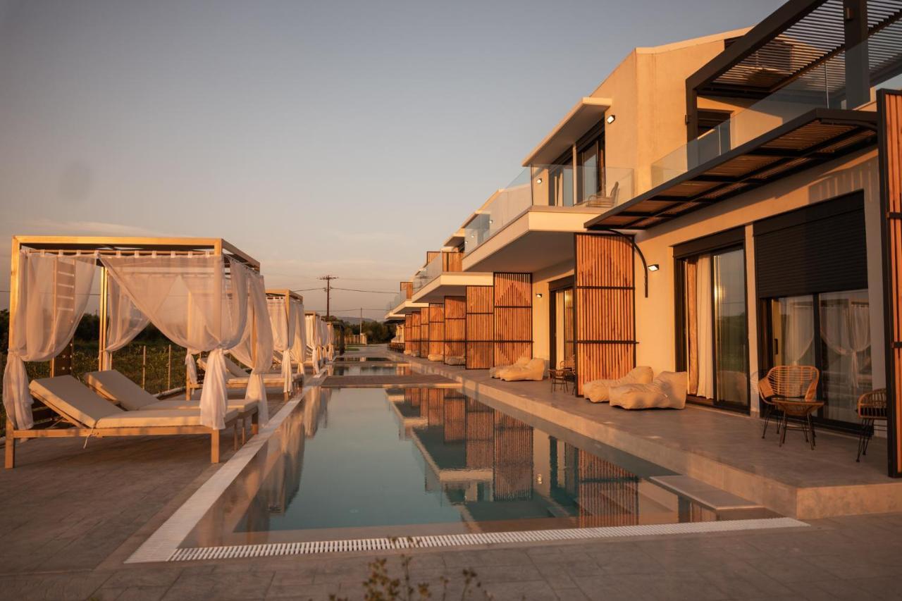 Salt Boutique Hotel Palouki Bagian luar foto