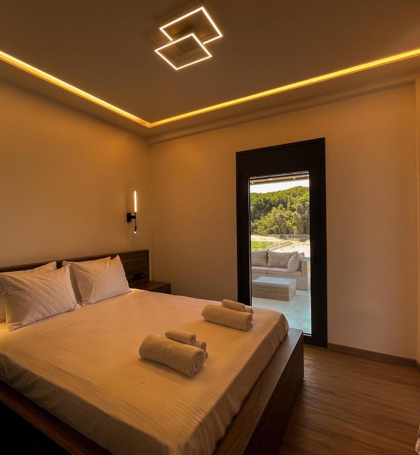 Salt Boutique Hotel Palouki Bagian luar foto
