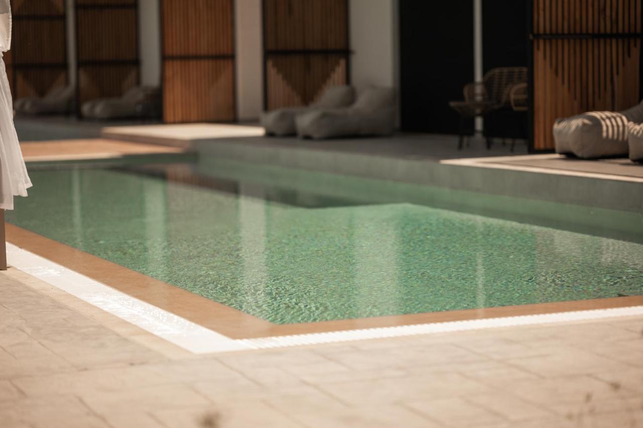 Salt Boutique Hotel Palouki Bagian luar foto