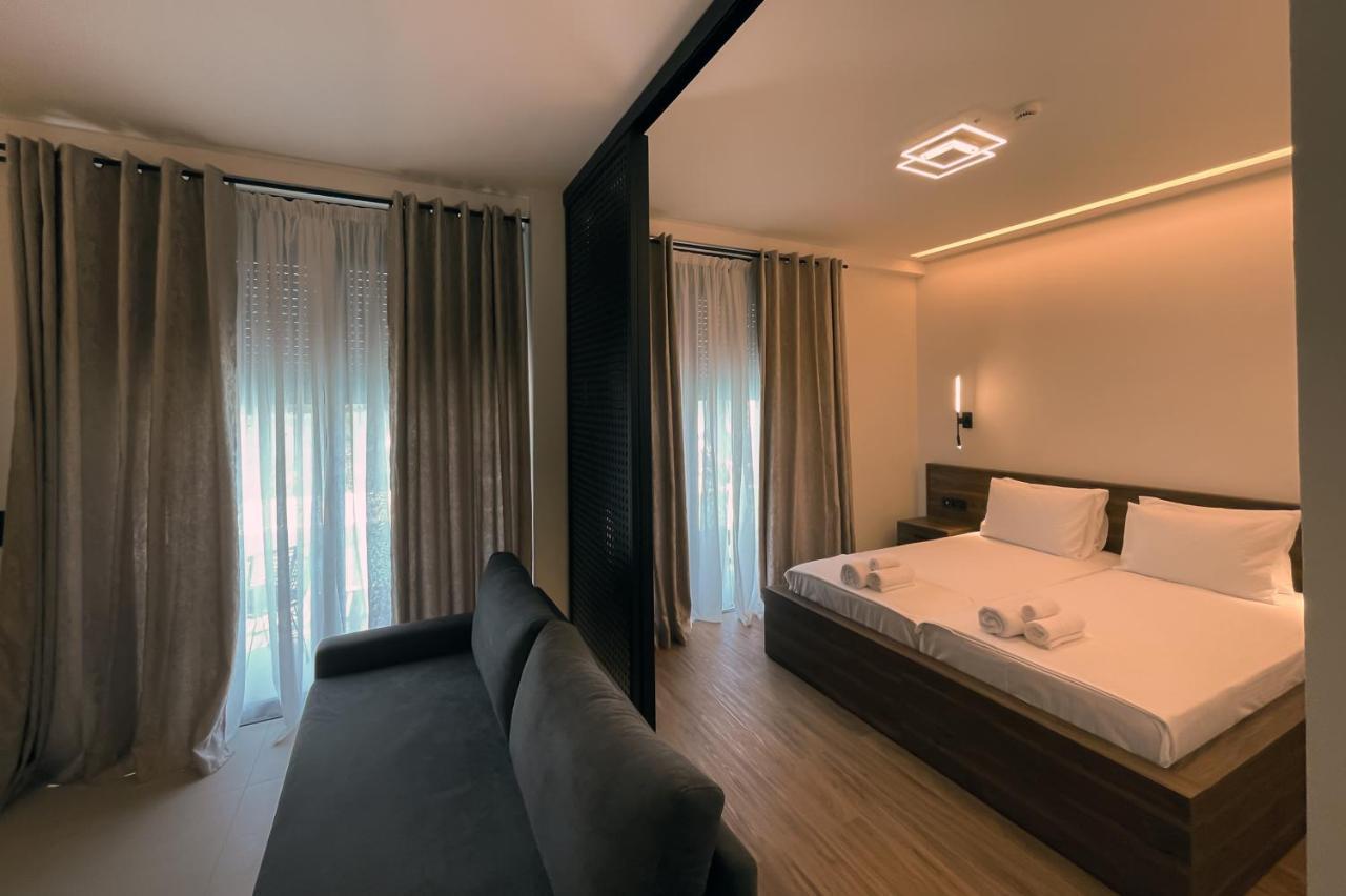 Salt Boutique Hotel Palouki Bagian luar foto