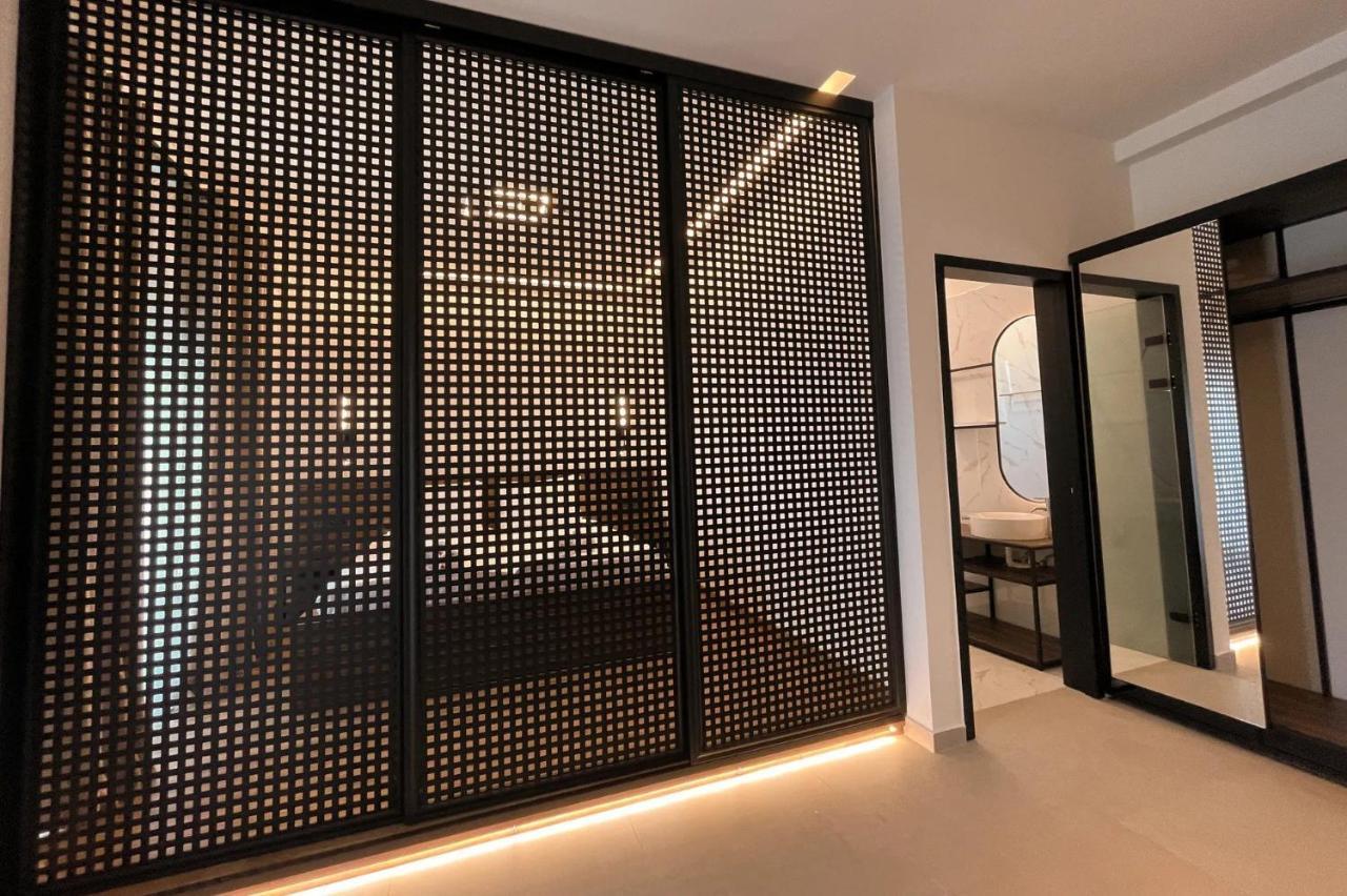 Salt Boutique Hotel Palouki Bagian luar foto